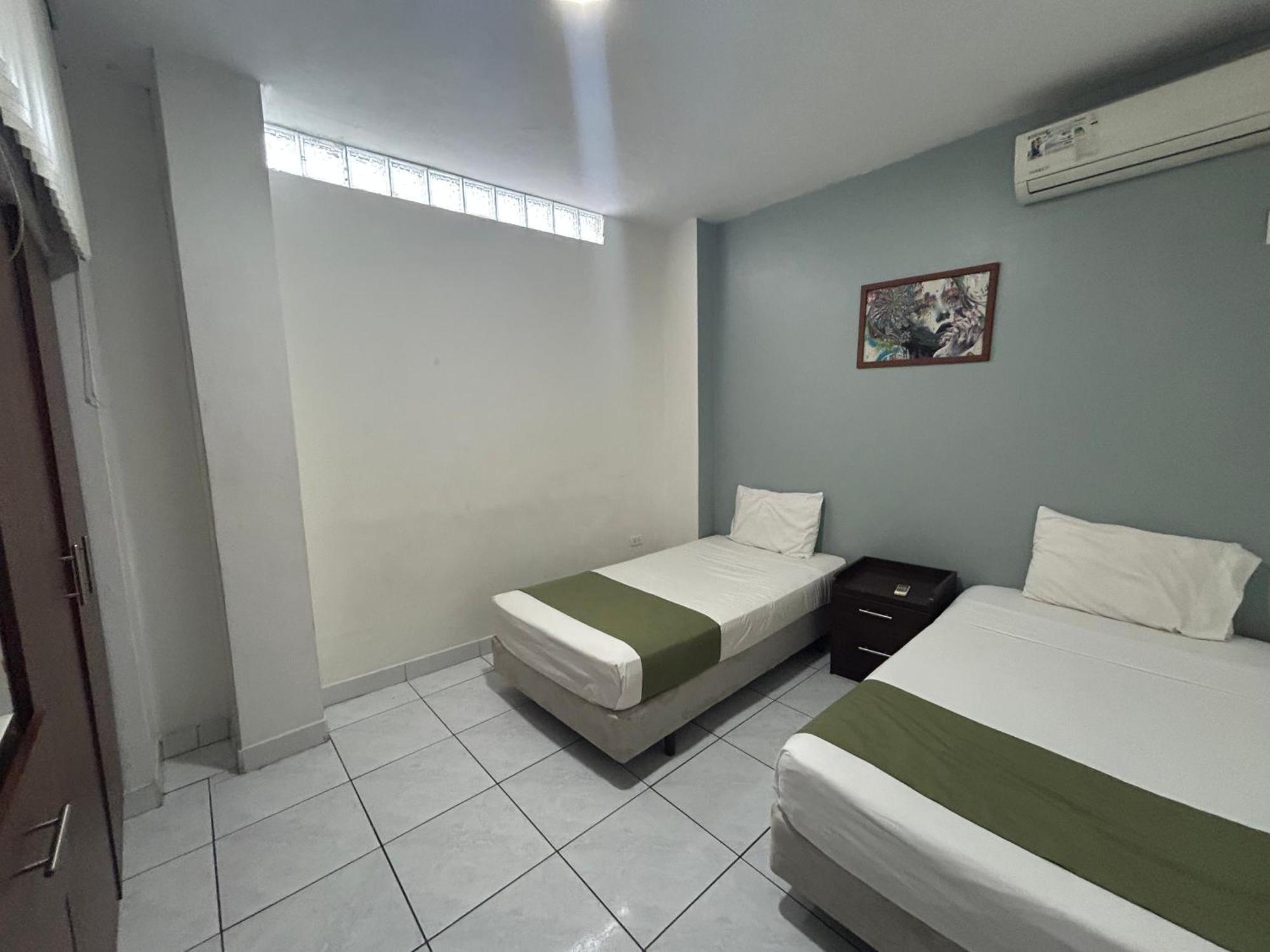 Departamentos De 2 Y 3 Habitaciones En El Centro De Манта Екстер'єр фото